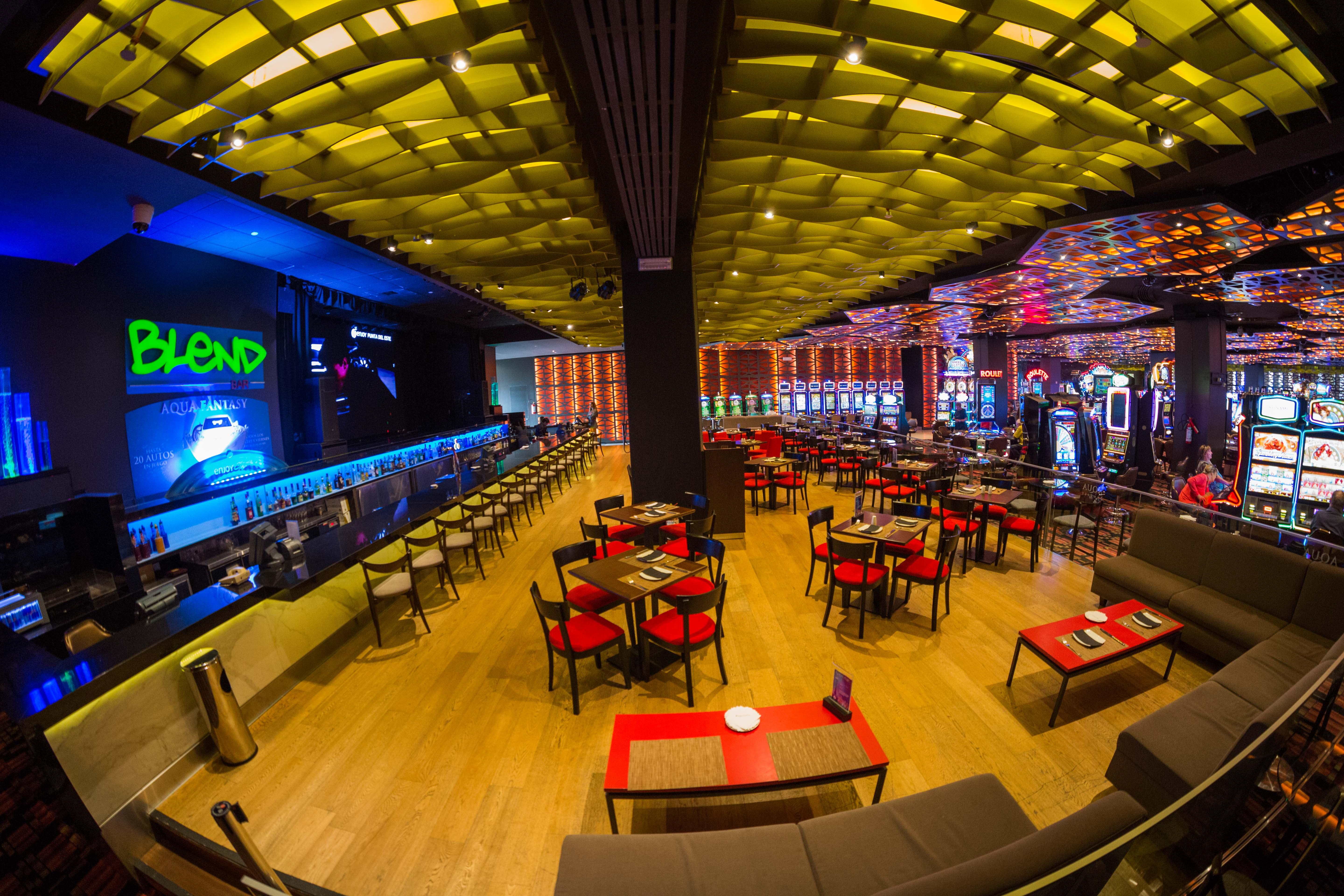 Enjoy Punta Del Este Ngoại thất bức ảnh The interior of the bar